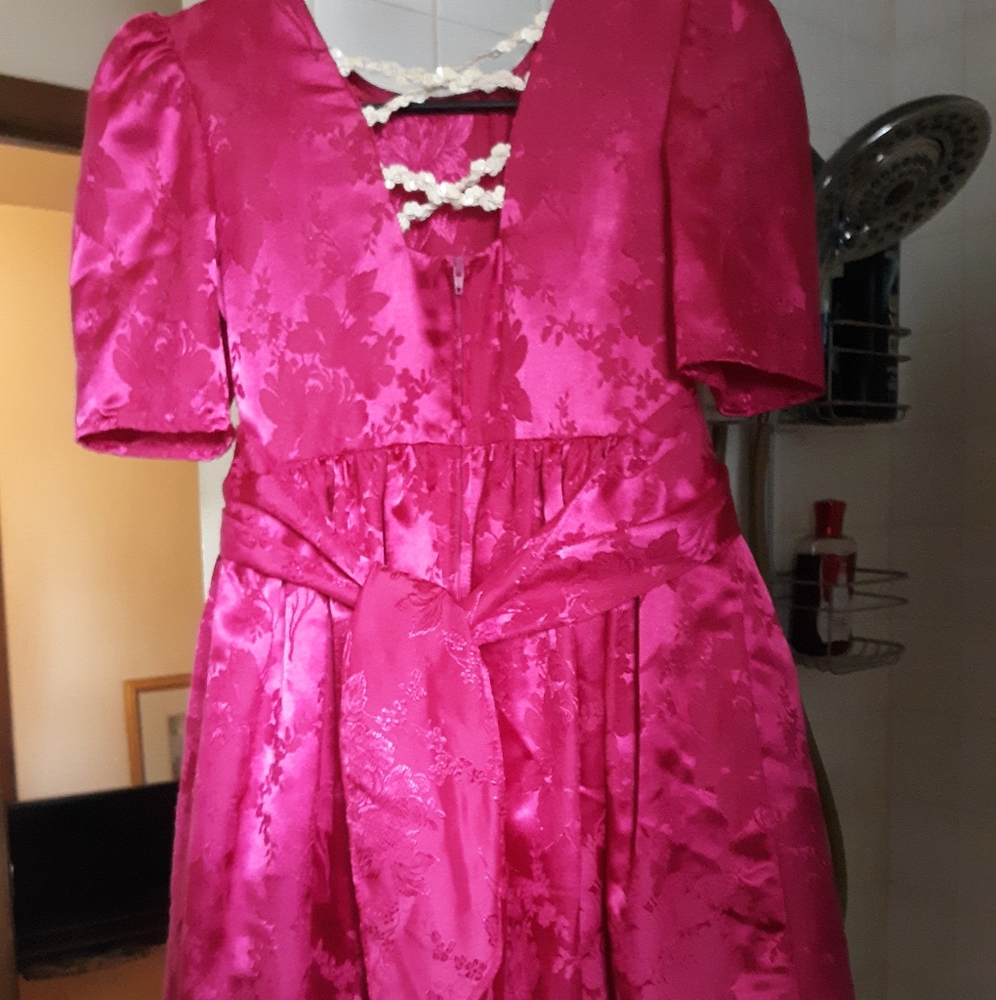 Fuchsia SIZE 9 Girl Dress - Picture 6 of 7